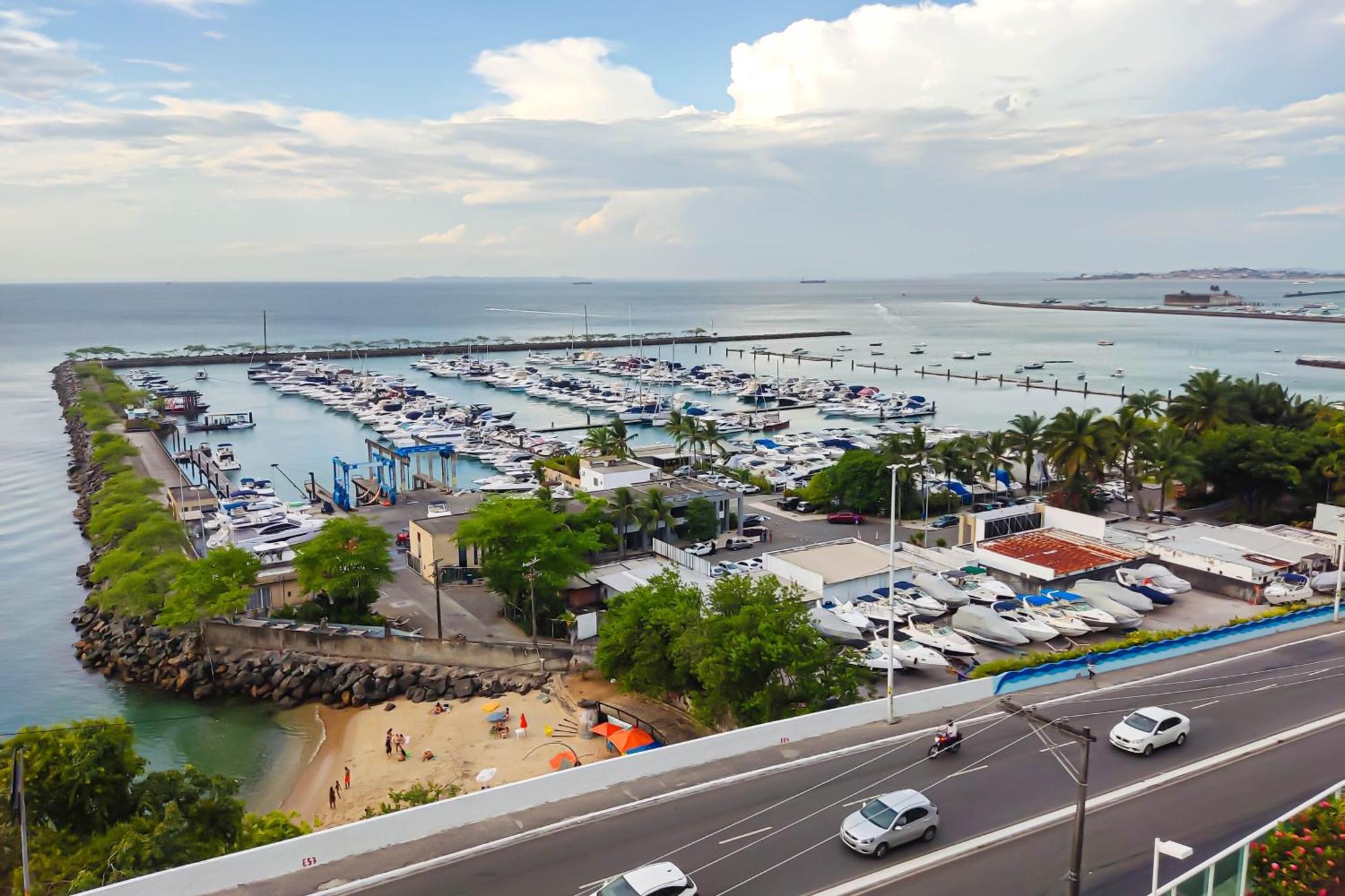 Апартаменты Cloc Marina Vista Mar P/ A Baia De Todos Os Santos Сальвадор Экстерьер фото